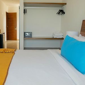 Deluxe King Suite with Ocean Front View